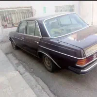 بنز ۲۳۰ دانشجویی