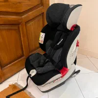 صندلی ماشین فیکشن سوئیس کاملا مناسب سیسمونی|تخت و صندلی بچه|تهران, حر|دیوار