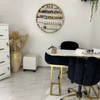 وردست رنگ و مش و مسلط به اصلاح صورت،اجاره میز ناخن|استخدام درمانی، زیبایی، بهداشتی|تهران, حشمتیه|دیوار