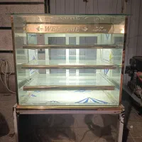 ویترین یا زیر ترازو