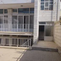 ویلایی-درب-به-حیاط