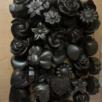 شکلات تلخ و شیرین پارمیدا با مغز گردو و پسته