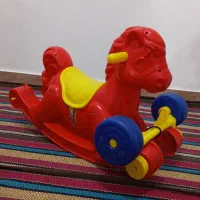 الاکلنگ اسب قرمز