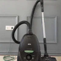 جاروبرقی بی صدایAEG مدل VX82