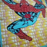 فرش اتاق کودک  طرح مرد عنکبوتی