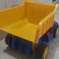 کامیون اسباب بازی بزرگ