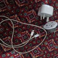 آدابتور و سیم شارژر اصلی آیفون