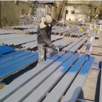 نقاش صنعتی کار در ارتفاع