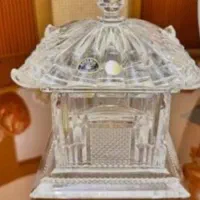 کلبه کریستال شکلاتخوری