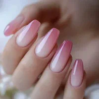 کاشت ناخن ،میکاپ،شینیون،اصلاح صورت و ابرو|خدمات آرایشگری و زیبایی|شیراز, سیلو|دیوار