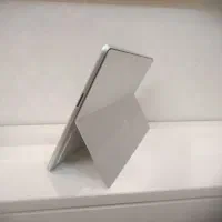 سرفیس ۹ پرو با کیبورد و قلم