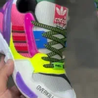 کتونی خوش رنگ