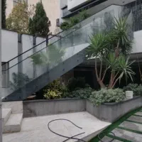 اجرای درب های برقی ،نرده های شیشه ای ، پله اسپیرال