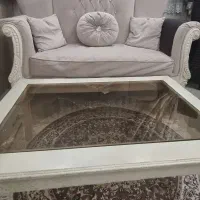 مبلمان هفت نفره با میز وسط و دو عدد گل میز ع