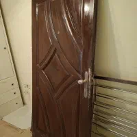 در ورودی چوبی