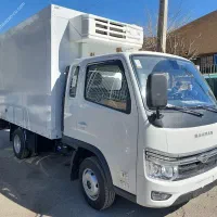 کامیونت یخچال دار آماده به کار