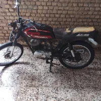 دو عدد سوزوکی ۱۰۰