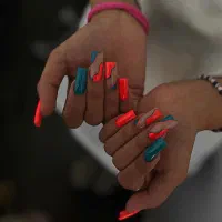 کاشت ناخن ریموو تخفیف ویژه به مدت محدود طلاب