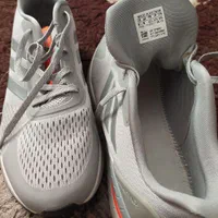 آدیداس 43 ویتنام اصل|کیف، کفش، کمربند|سنندج, |دیوار