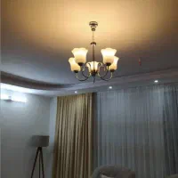 یک عدد لوستر چشمه نور ۵ شعله