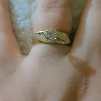 فروش فوری انگشتر در حد نو۵۰بالای تابلو