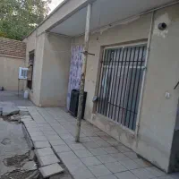 فروش منزل مسکونی همراه با مغازه