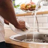 استخدام ظرفشور آقا