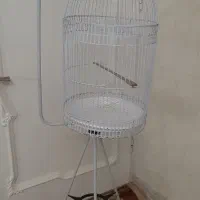 قفس پایه دار