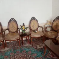 مبل تمیز در حد نو چوب جنس خوب