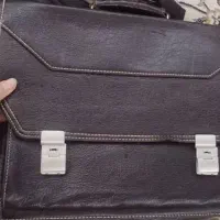 سه عدد کیف|کیف، کفش، کمربند|فولادشهر, B4|دیوار