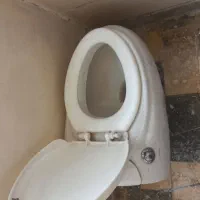 توالت فرنگی سالم