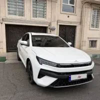 کی ام سی جی ۷ مدل ۱۴۰۴ بی رنگ