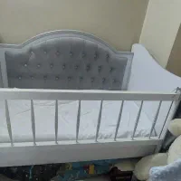 تخت نوزاد