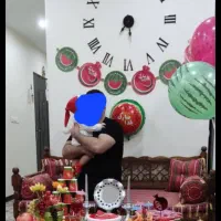 تخت سنتی و همراه میز جلو پذیراییش