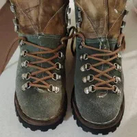 بوت دست دوز تمام چرم|کیف، کفش، کمربند|صدرا-فارس, فاز ۱|دیوار