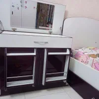 یه عدد کنسول ومیز تحریر اتاق کودک و نوجوان