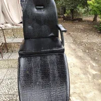 صندلی آرایشگری چرم