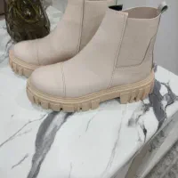 نیم بوت کرم