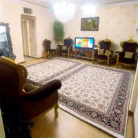72متر-سالن-خوش-چیدمان-دو-خوابه-بر-خیابان-فرزانه