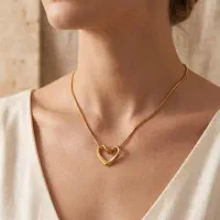 گردنبند زنانه طرح قلب