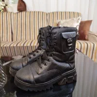 بوت بچگانه سایز ۳۲