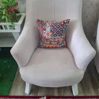 مبل تک نفره با کوسن|مبلمان خانگی و میز عسلی|اصفهان, پروین|دیوار
