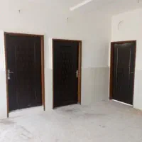 نصاب در اتاق.نصب درب چوبی.نصب درب|خدمات پیشه و مهارت|بندرعباس, |دیوار