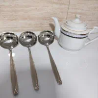 ملاقه ویک عدد قوری