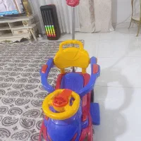 ماشین چهار چرخ