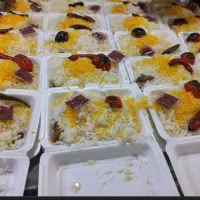 تهیه غذای مجلسی و پرسنلی با کیفیت و قیمت منصفانه