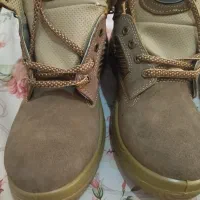 کفش و لباس کار