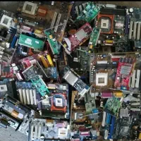 بردهای ضایعاتی هارد رم مانیتور قدیمی کیس مانیتور