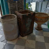 گلدان با خاک