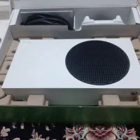ایکس باکس سری اس دو دسته ۵۱۲ با بازی